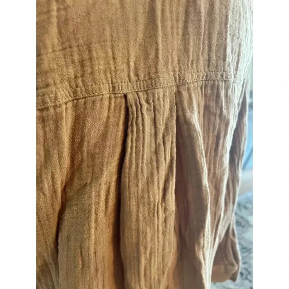 H&M TEXTURED BUTTON TAUPE WOMENS SHIRT FRONT POCKETS SIZE SMALL - Picture 7 of 8